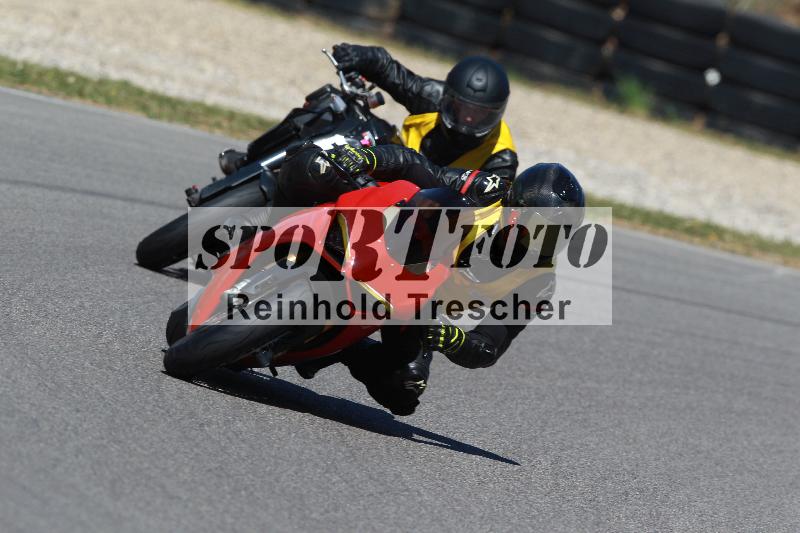 Archiv-2022/08 17.04.2022 Speer Racing ADR/Instruktorengruppe/ohne